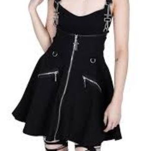 KIKLSTAR | dark flare suspender skirt